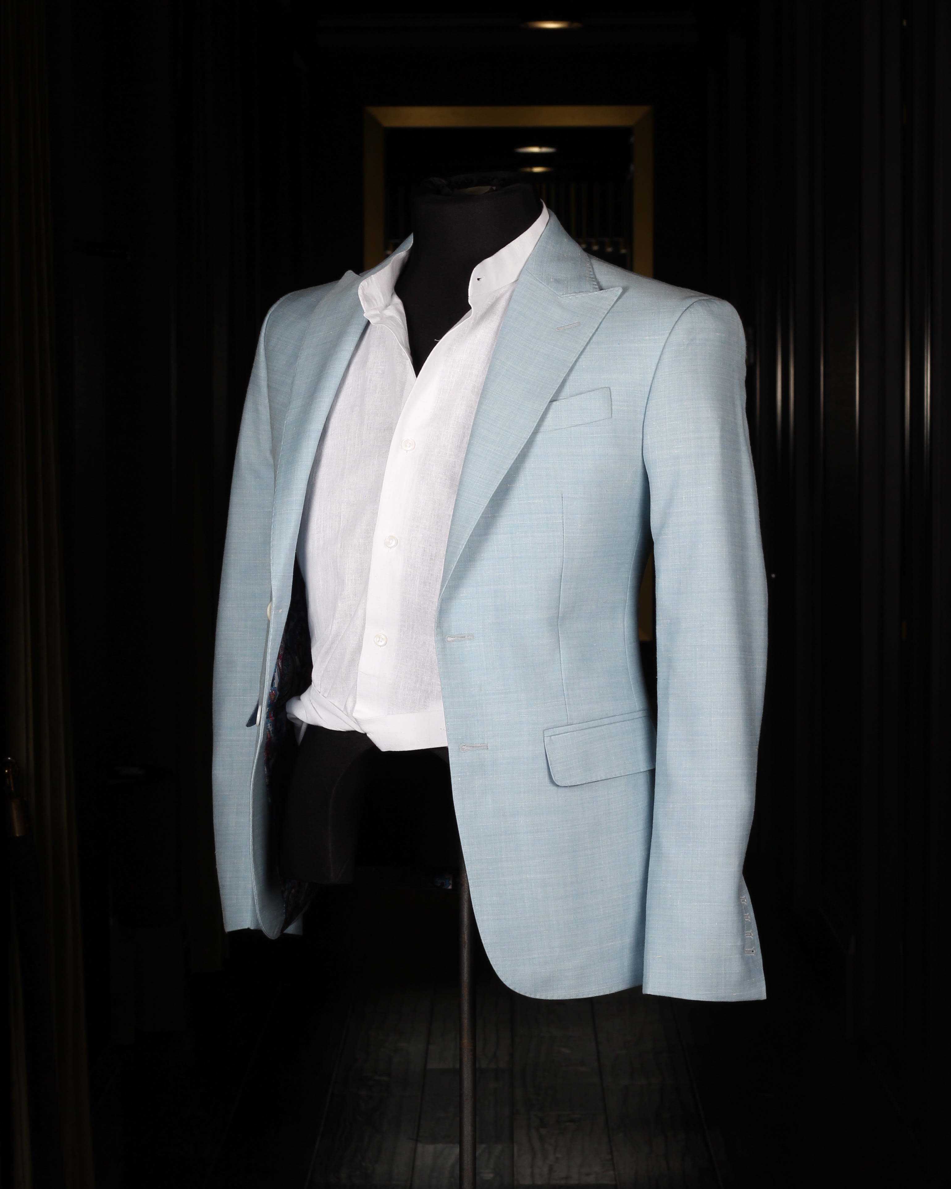 Everything Men Need to Know About Suit Lapel Styles, King & Bay Bespoke Solutions, Toronto, Canada
