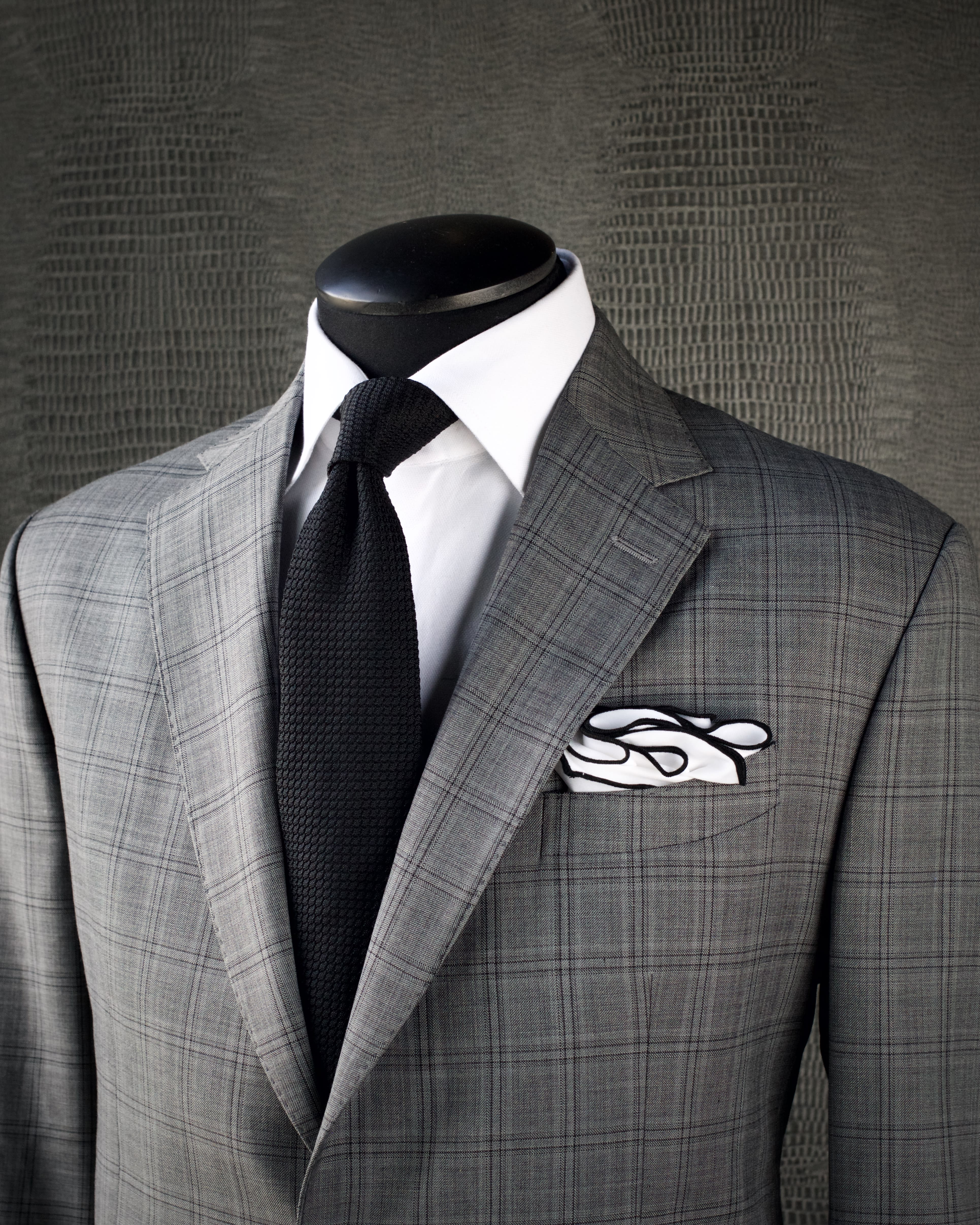 Everything Men Need to Know About Suit Lapel Styles, King & Bay Bespoke Solutions, Toronto, Canada