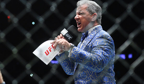 UFC 217, Bruce Buffer in the Modern Smoking Jacket