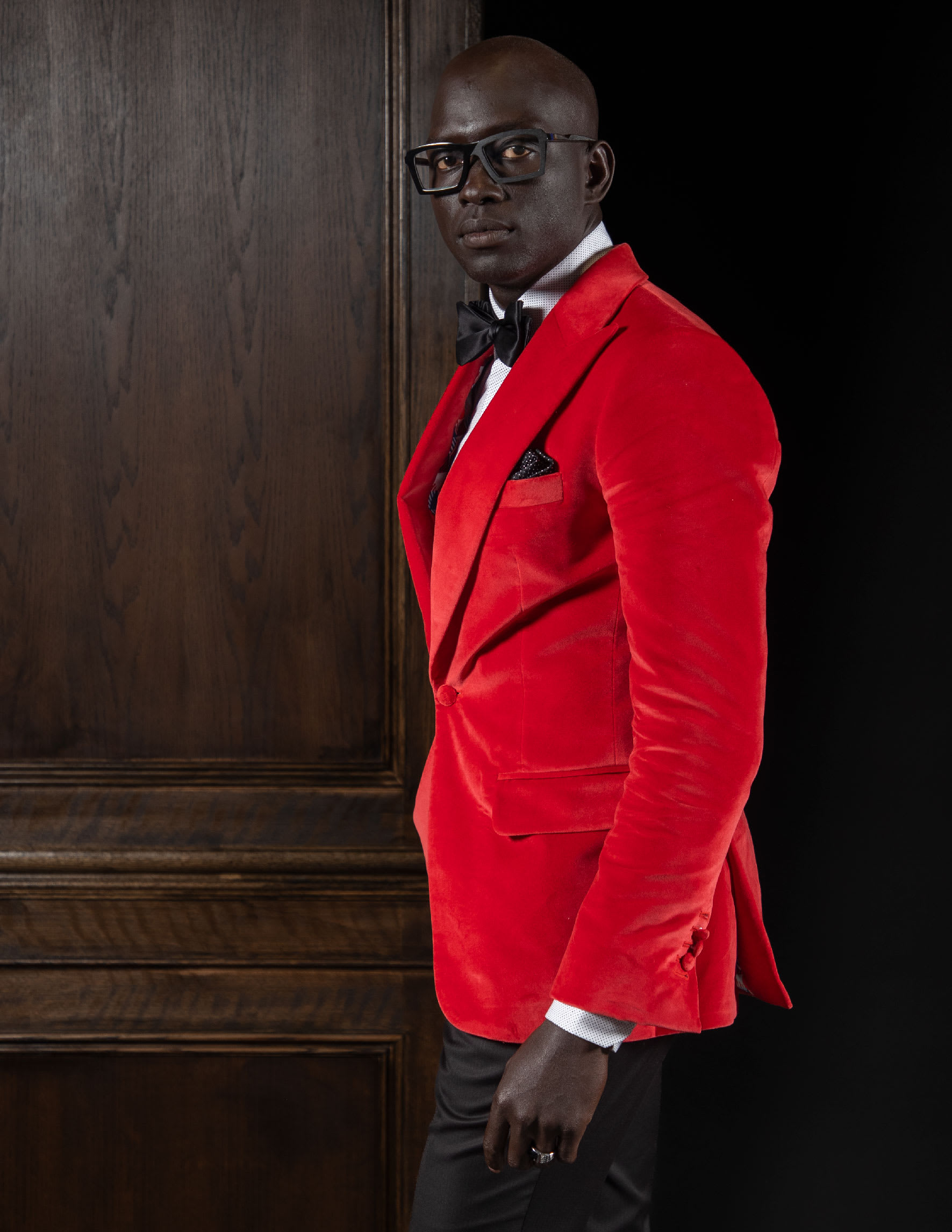 A Guide to Men's Holiday Party Outfits, King & Bay Bespoke Solutions, Toronto, Canada