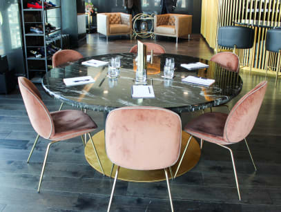 Private Lounge Meeting Space at King & Bay